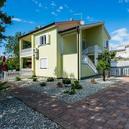 Appartement Adria *