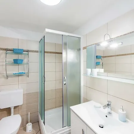 Adria شقة *